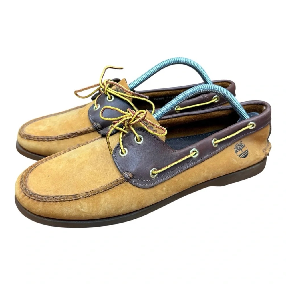Timberland Men's 10.5 size Tan and Brown Boat Shoes
